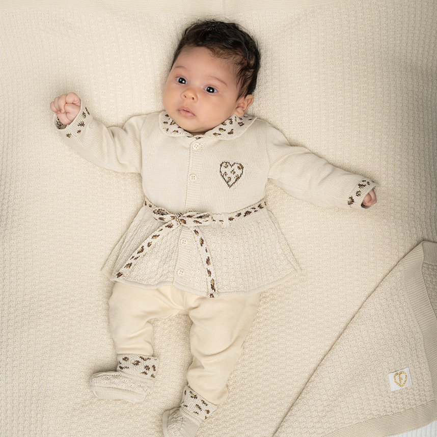 Saída Maternidade Fofinho em Tricô e Suedine Saída Maternidade Fofinho em Tricô e Suedine