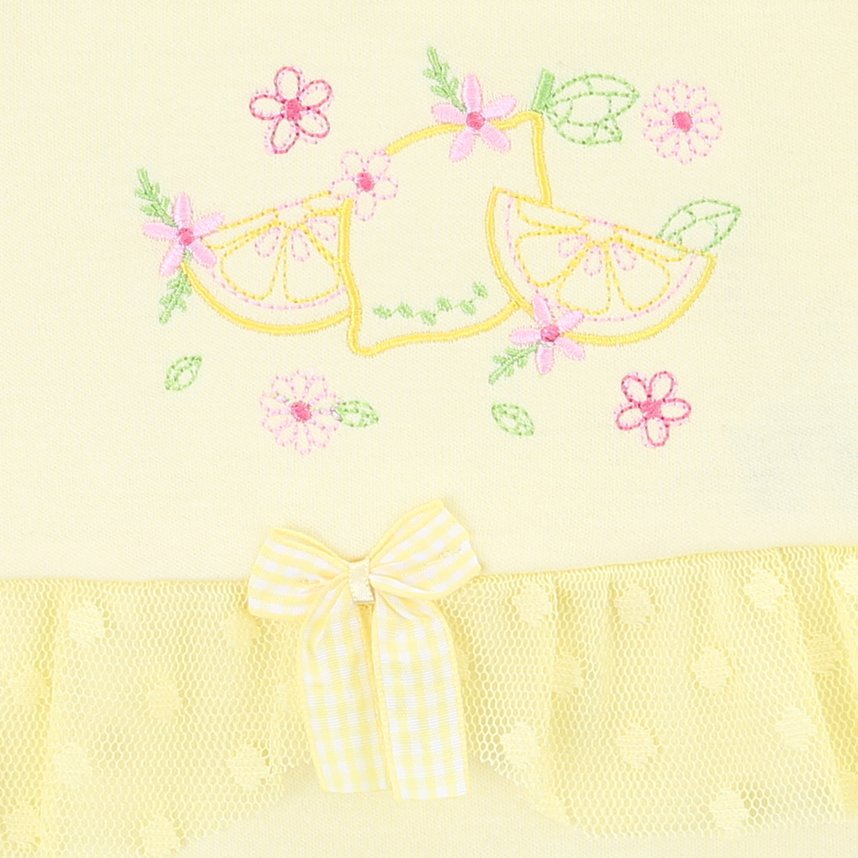 Macacão Curto Presente De Anjo Suedine Bordado Floral