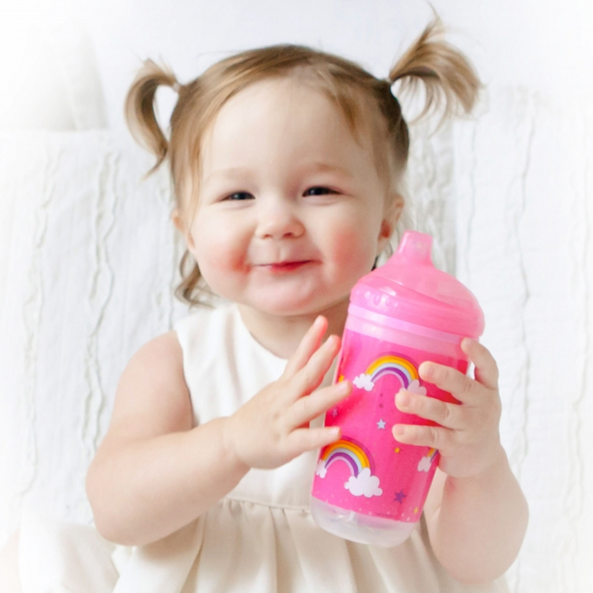 Copo Infantil Nuby Pisca-Pisca com Bico Rígido 240 ml Copo Infantil Nuby Pisca-Pisca com Bico Rígido 240 ml