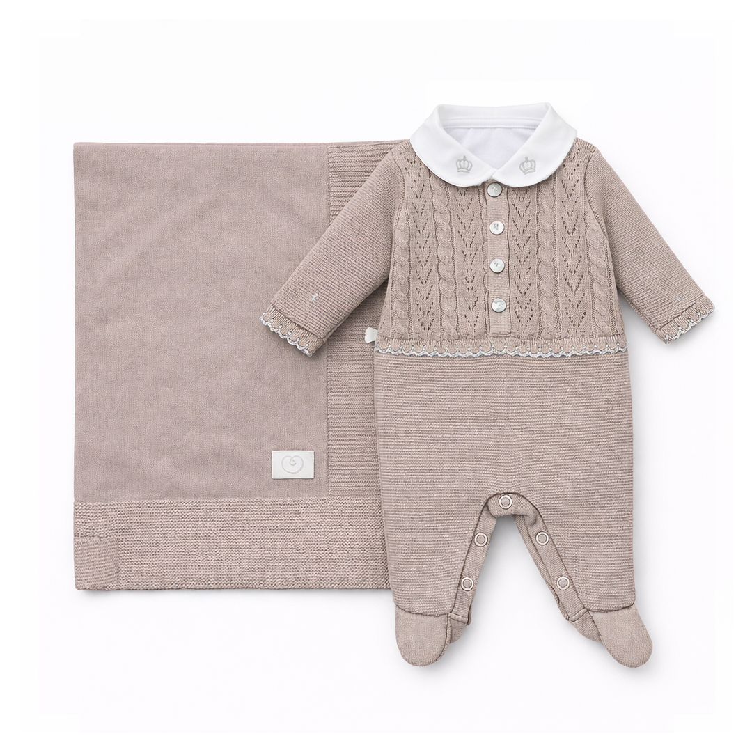 Saída Maternidade Fofinho Jardineira Faixa E Manta 4 Peças