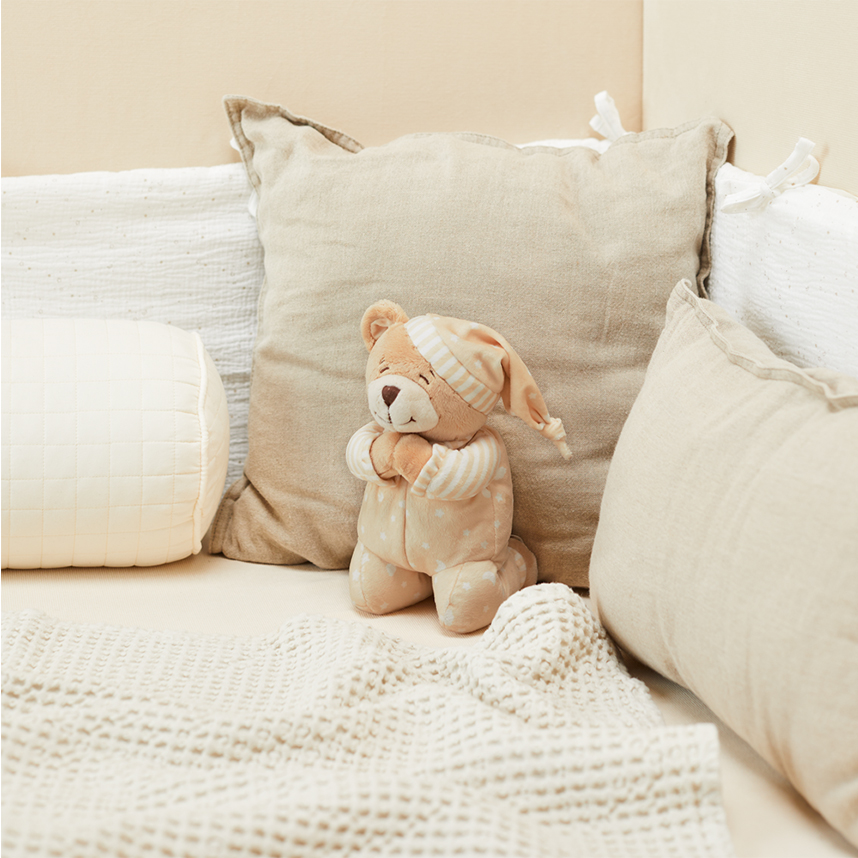 Brinquedo Pelúcia Infantil Ursinho Reza Brinquedo Pelúcia Infantil Ursinho Reza