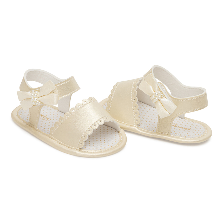 Sandália Bebê Pimpolho Com Velcro E Laço Com Pérolas Sandália Bebê Pimpolho Com Velcro E Laço Com Pérolas