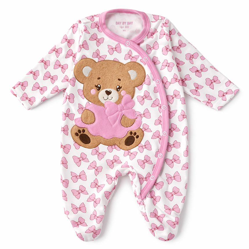 Macacão Bebê Longo Day By Em Suedine Bordado Ursa