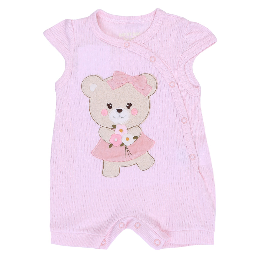 Macacão Bebê Curto Day By Em Suedine Bordado Ursa