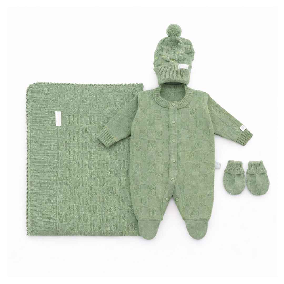 Saída Maternidade Chandra  Macacão E Manta Tricô 4 Peças