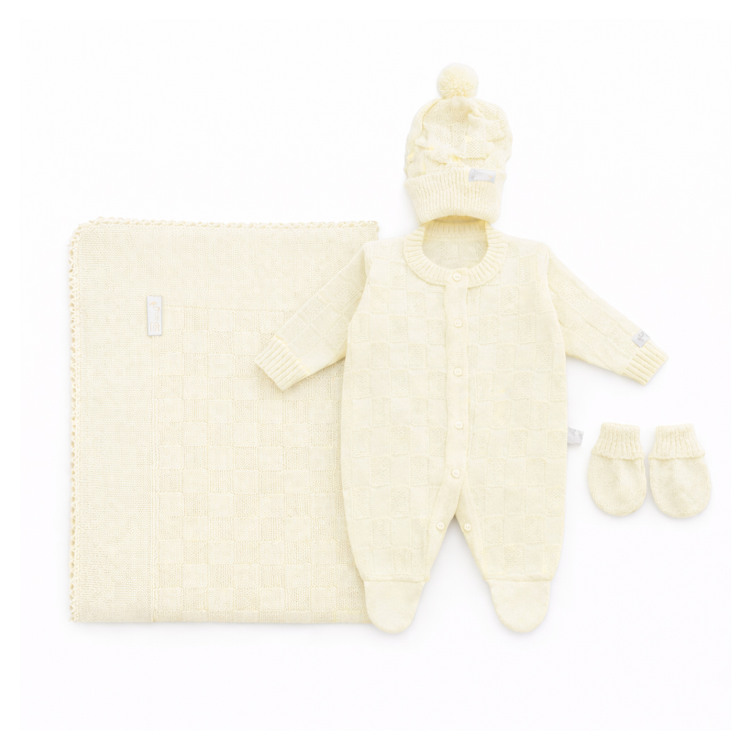 Saída Maternidade Chandra  Macacão E Manta Tricô 4 Peças