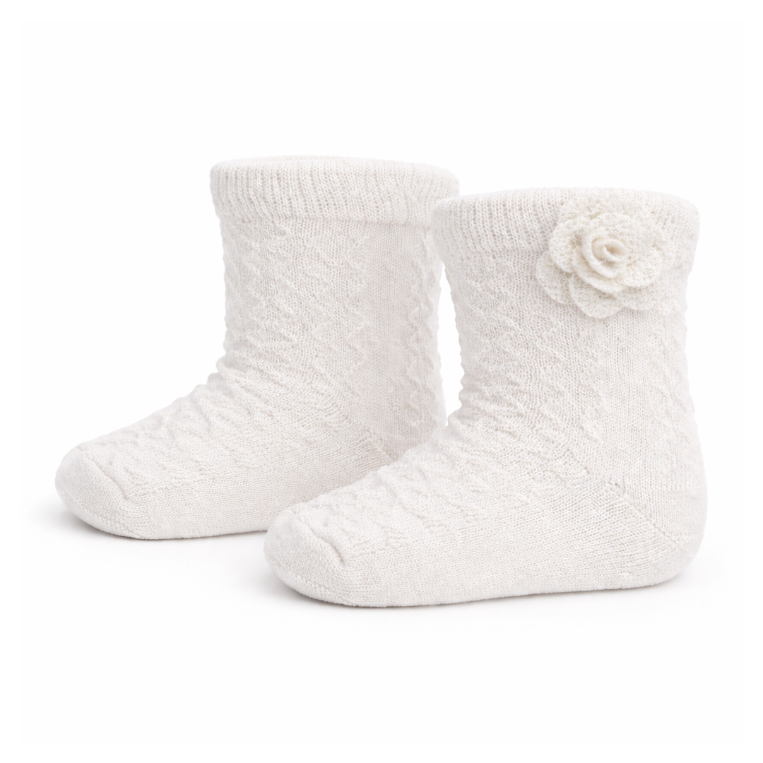 Meia Infantil Brando Com Aplicação Trabalhada De Flor