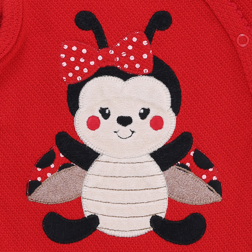 Macacão Curto Bebê Day By Bordado Joaninha Macacão Curto Bebê Day By Bordado Joaninha