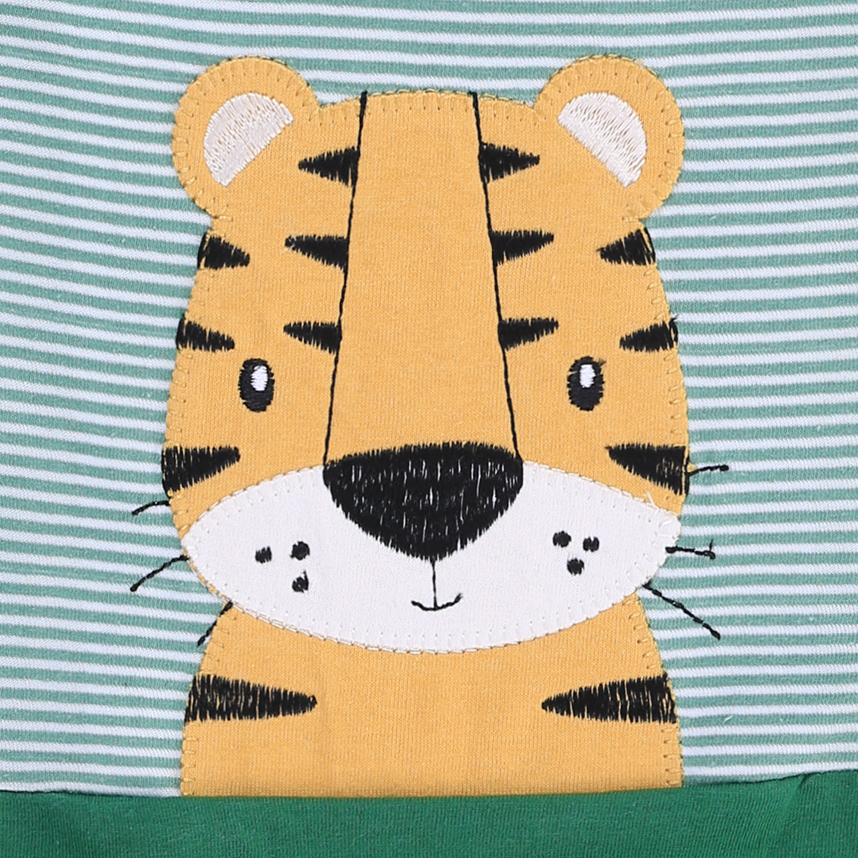 Macacão Curto Bebê Sonho Meu Listrado BordadoTigre Macacão Curto Bebê Sonho Meu Listrado BordadoTigre