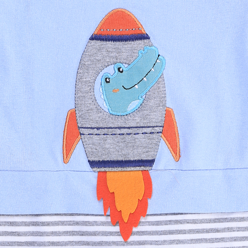 Macacão Curto Bebê Sonho Meu Listrado Estampa Jacaré Macacão Curto Bebê Sonho Meu Listrado Estampa Jacaré