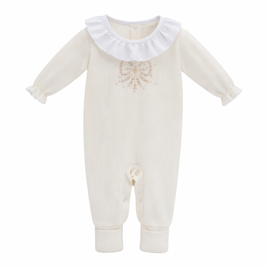 Macacão Longo Bebê Aconchego Bordado Laço Com Babado