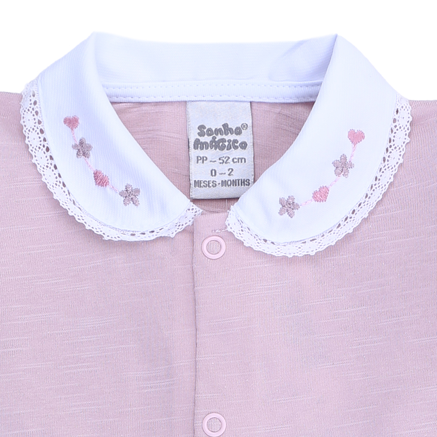 Macacão Longo Bebê Sonho Mágico Bordado Flores e Corações