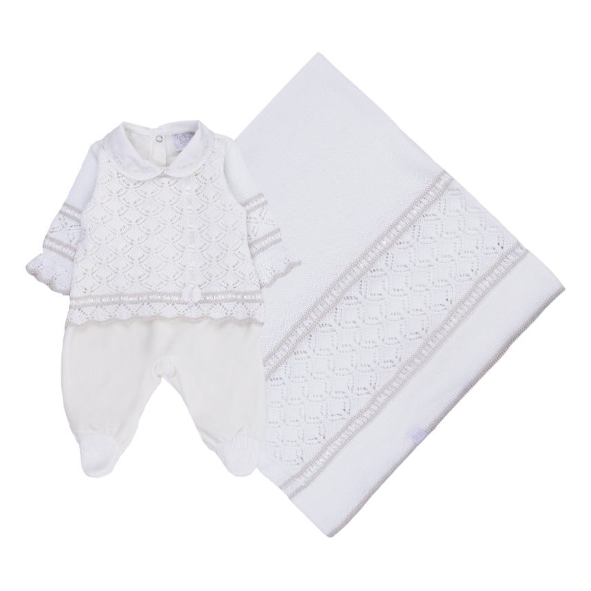 Saída Maternidade Beth Bebê Plush Bordado 2 Peças