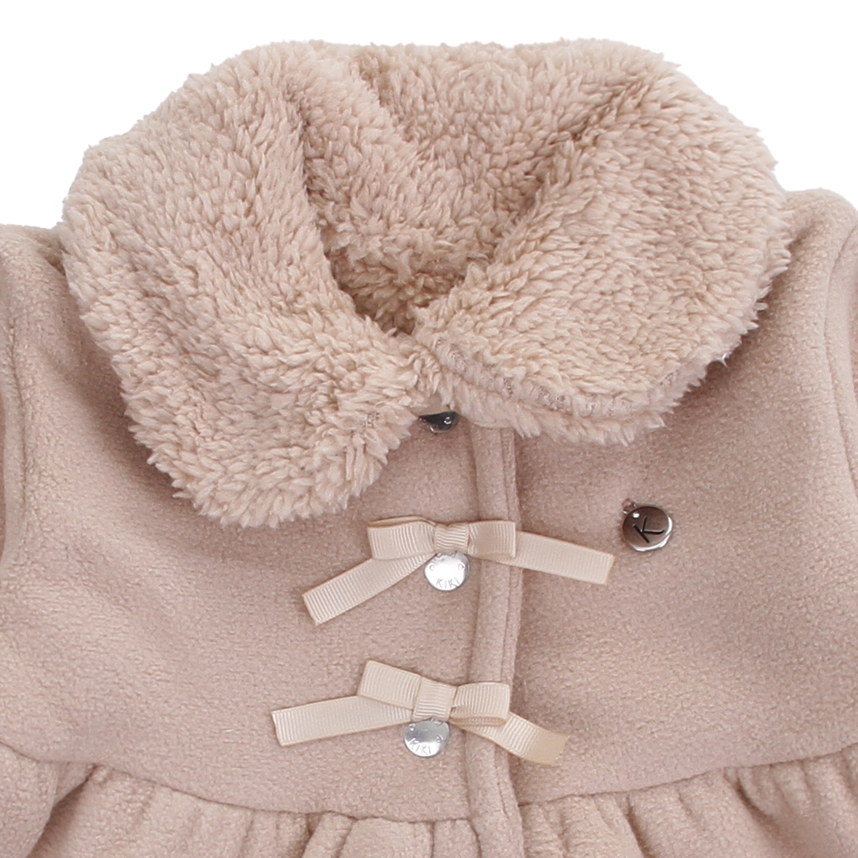 Casaco Infantil Kiki Peluciado com Detalhe Laço Casaco Infantil Kiki Peluciado com Detalhe Laço