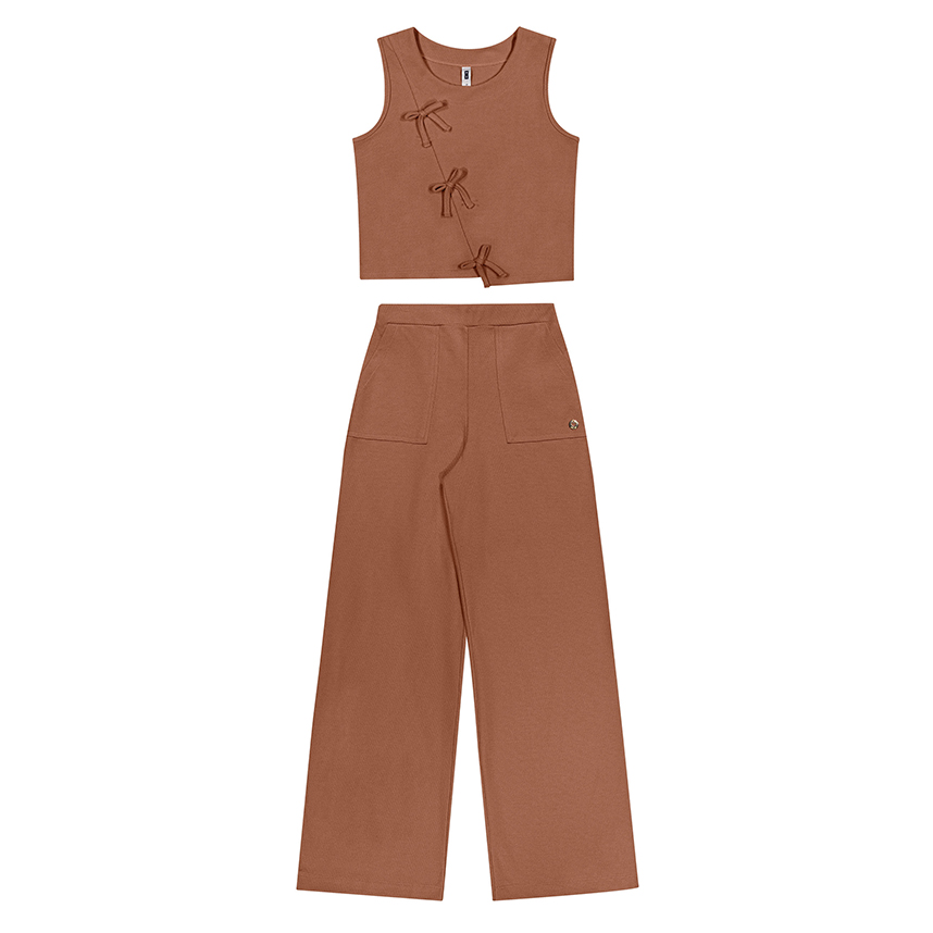 Conjunto Juvenil Angerô Blusa com Aplique de Laços e Calça Conjunto Juvenil Angerô Blusa com Aplique de Laços e Calça