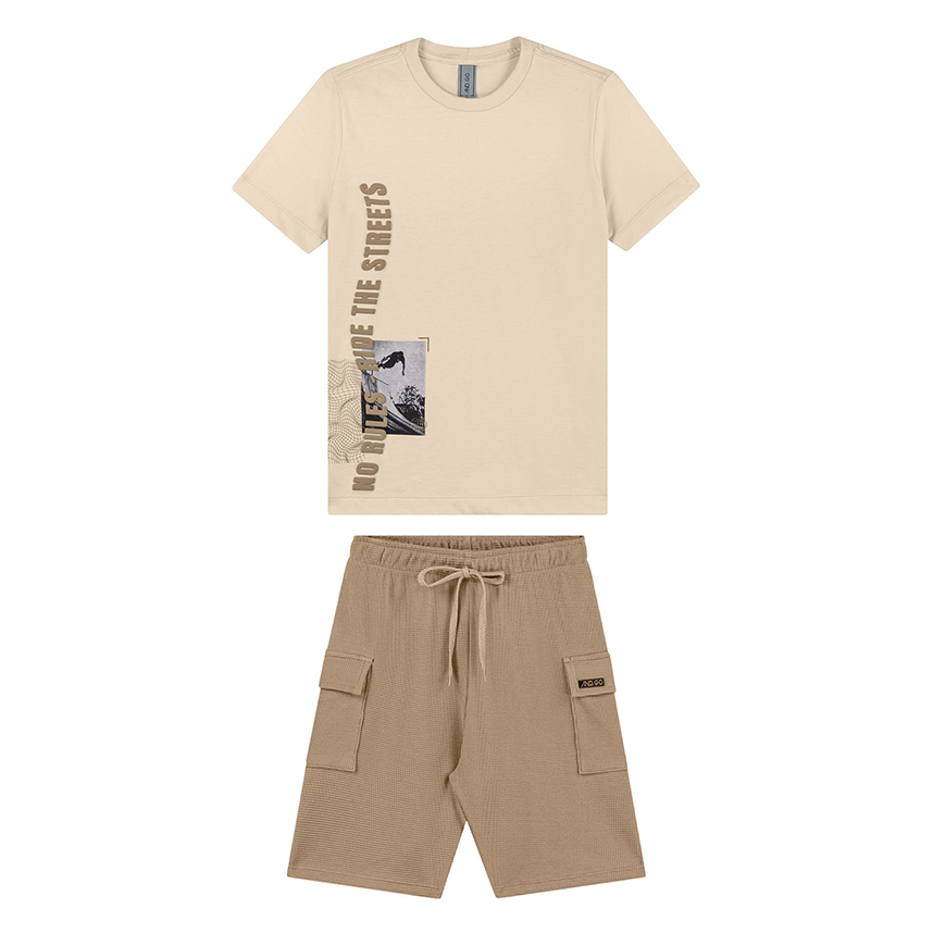 Conjunto Juvenil Angerô Camiseta Estampa em Relevo e Bermuda